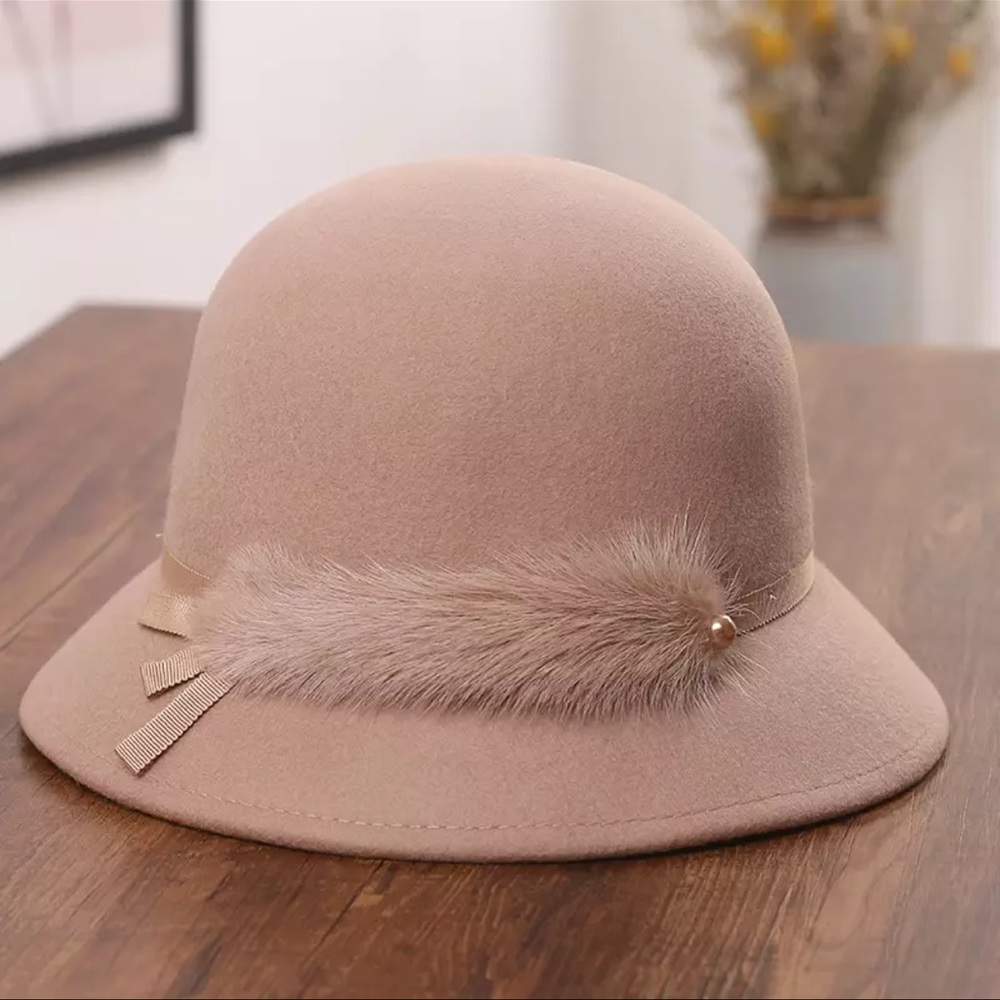 Winter hat - Picture 2 of 2